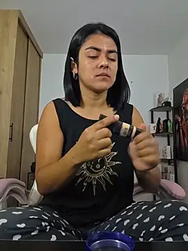 Hannah-grace online show from 06/09/26, 11:00