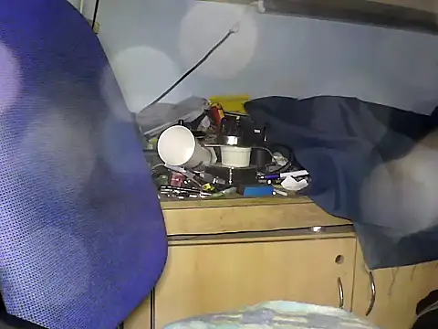 Snapshot of SkaterHun chatting on 09/14/25, 05:56 SkaterHun online show from 09/14/25, 05:56