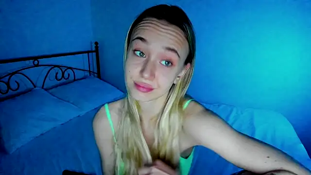 Snapshot of SexyCocobutt chatting on 02/12/25, 10:03 SexyCocobutt online show from 02/12/25, 10:03