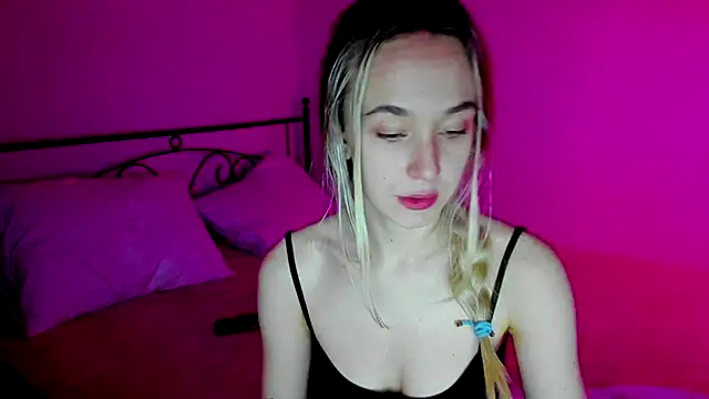 Snapshot of SexyCocobutt chatting on 02/22/25, 12:40 SexyCocobutt online show from 02/22/25, 12:40