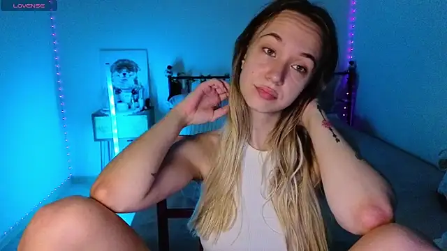 Snapshot of SexyCocobutt chatting on 09/11/25, 08:14 SexyCocobutt online show from 09/11/25, 08:14