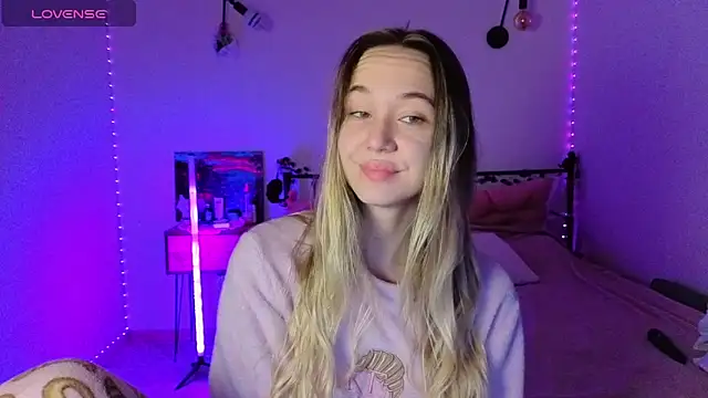 Snapshot of SexyCocobutt chatting on 10/24/25, 07:38 SexyCocobutt online show from 10/24/25, 07:38