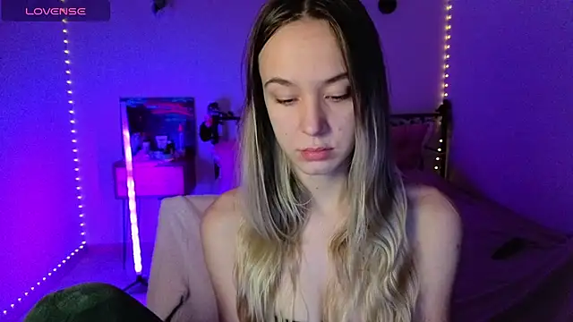 Snapshot of SexyCocobutt chatting on 11/02/25, 08:17 SexyCocobutt online show from 11/02/25, 08:17