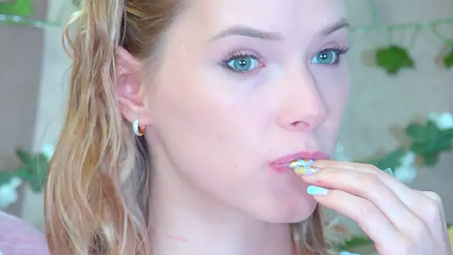 Snapshot of GentleRossi chatting on 04/07/26, 03:12 GentleRossi online show from 04/07/26, 03:12