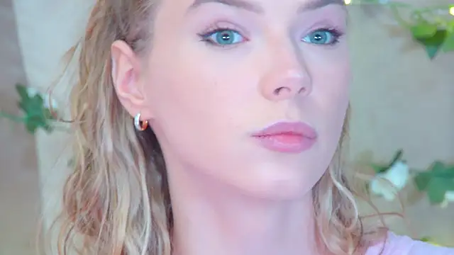 Snapshot of GentleRossi chatting on 04/11/26, 03:05 GentleRossi online show from 04/11/26, 03:05