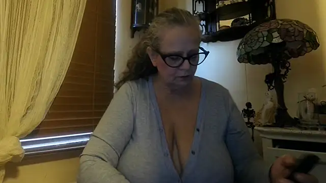 DestineeLoverGirl online show from 10/31/25, 01:01