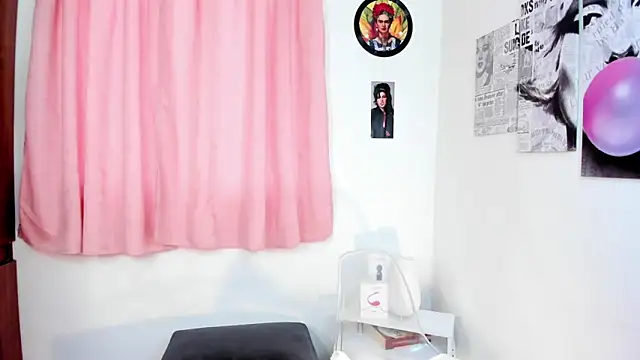 Snapshot of melisa_es chatting on 02/27/25, 09:47 melisa es online show from 02/27/25, 09:47