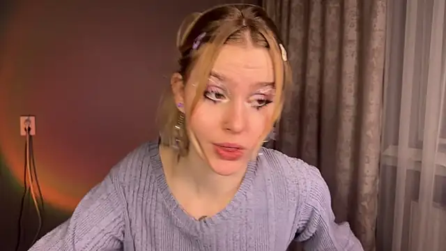 Chanel Gill online show from 12/19/24, 08:44