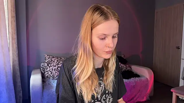 Chanel Gill online show from 09/20/25, 05:30