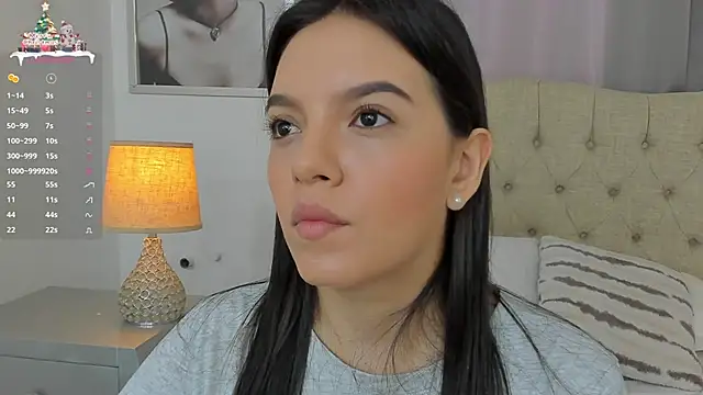 Snapshot of Beautyari_ chatting on 12/13/24, 12:17 Beautyari  online show from 12/13/24, 12:17