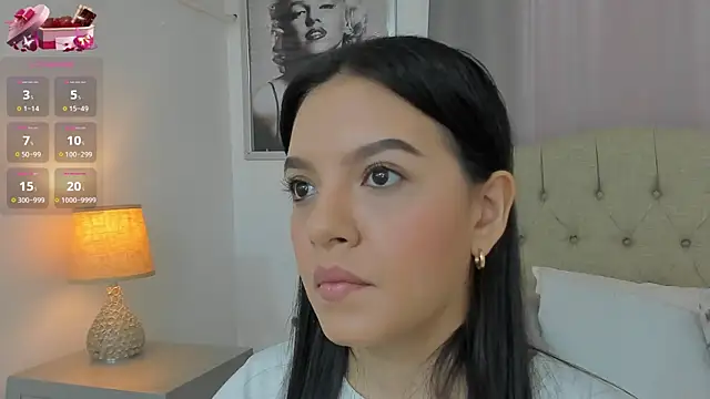 Snapshot of Beautyari_ chatting on 02/10/25, 12:18 Beautyari  online show from 02/10/25, 12:18