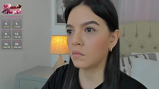 Snapshot of Beautyari_ chatting on 02/11/25, 12:27 Beautyari  online show from 02/11/25, 12:27