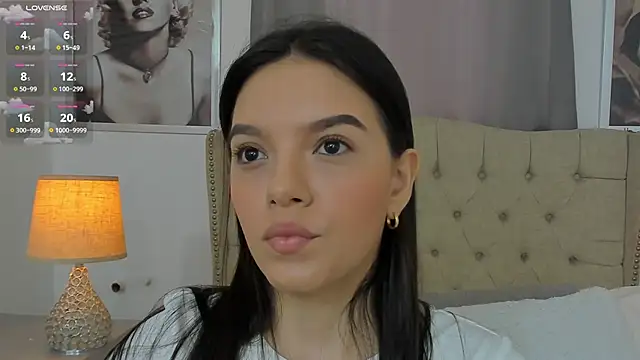 Snapshot of Beautyari_ chatting on 03/04/25, 12:22 Beautyari  online show from 03/04/25, 12:22