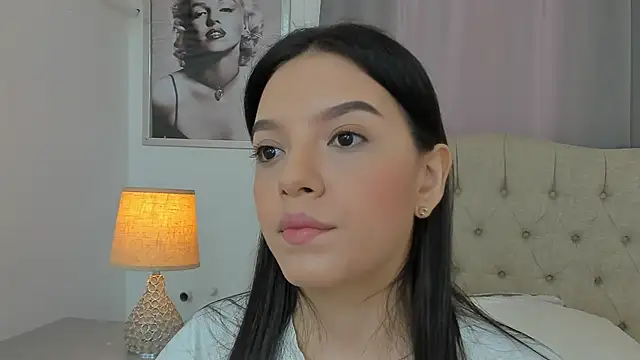 Snapshot of Beautyari_ chatting on 03/05/25, 12:11 Beautyari  online show from 03/05/25, 12:11