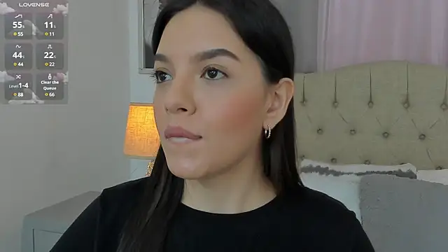 Snapshot of Beautyari_ chatting on 03/19/25, 12:23 Beautyari  online show from 03/19/25, 12:23