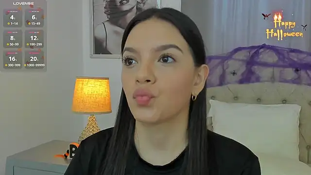 Snapshot of Beautyari_ chatting on 10/14/25, 12:28 Beautyari  online show from 10/14/25, 12:28