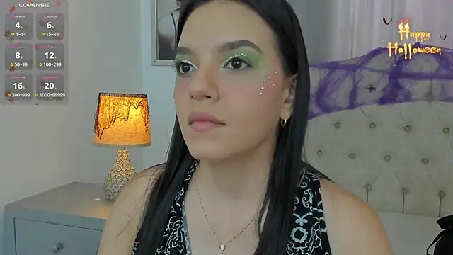 Snapshot of Beautyari_ chatting on 10/17/25, 12:52 Beautyari  online show from 10/17/25, 12:52