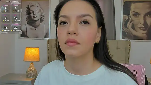 Snapshot of Beautyari_ chatting on 03/25/26, 12:11 Beautyari online show from 03/25/26, 12:11