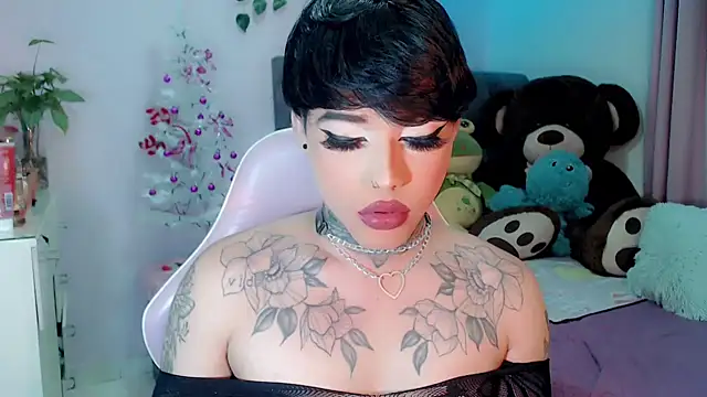 Snapshot of little_star_porn chatting on 12/07/24, 11:34 little star porn online show from 12/07/24, 11:34