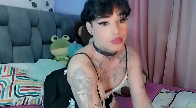 Snapshot of little_star_porn chatting on 12/12/24, 03:16 little star porn online show from 12/12/24, 03:16