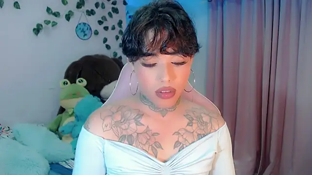 Snapshot of little_star_porn chatting on 12/21/24, 11:34 little star porn online show from 12/21/24, 11:34