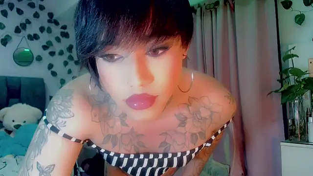 Snapshot of little_star_porn chatting on 01/10/25, 08:51 little star porn online show from 01/10/25, 08:51