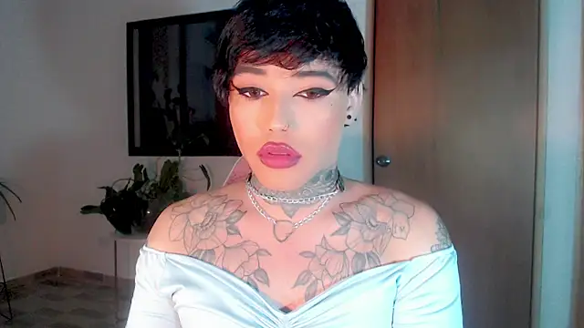 Snapshot of little_star_porn chatting on 02/07/25, 11:03 little star porn online show from 02/07/25, 11:03