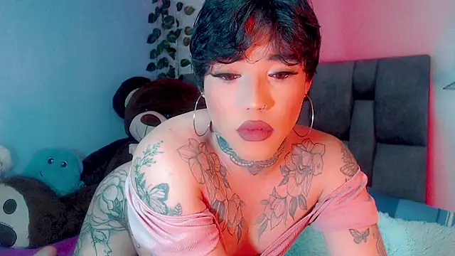 Snapshot of little_star_porn chatting on 03/11/25, 08:52 little star porn online show from 03/11/25, 08:52