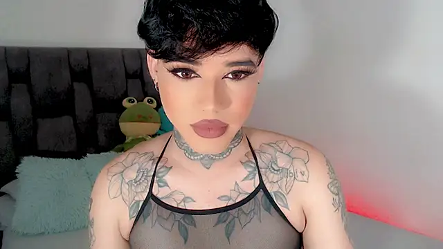 Snapshot of little_star_porn chatting on 09/28/25, 05:51 little star porn online show from 09/28/25, 05:51