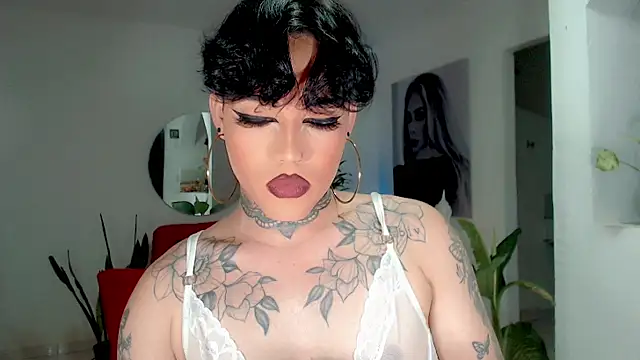 Snapshot of little_star_porn chatting on 12/04/25, 12:36 little star porn online show from 12/04/25, 12:36