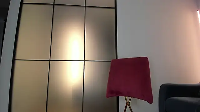 Snapshot of Lunaonekiss chatting on 10/13/25, 11:32 Lunaonekiss online show from 10/13/25, 11:32