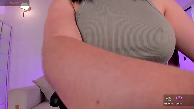 Snapshot of JennaOlsonX chatting on 02/16/25, 08:55 JennaOlsonX online show from 02/16/25, 08:55