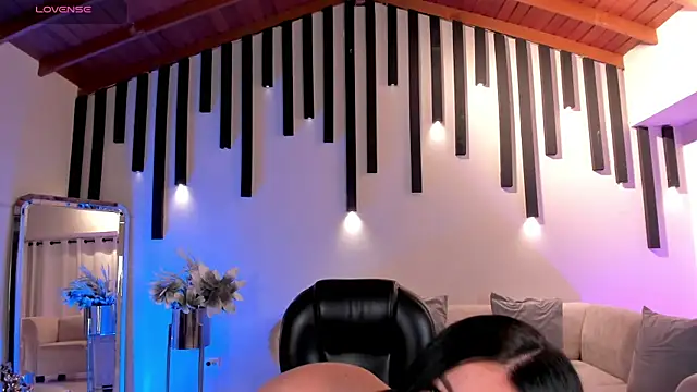 Snapshot of JennaOlsonX chatting on 02/17/25, 10:03 JennaOlsonX online show from 02/17/25, 10:03