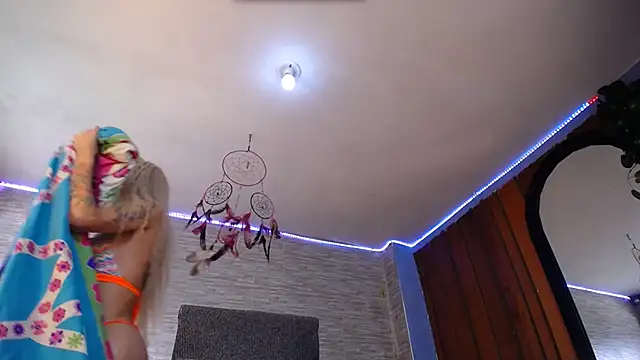 Snapshot of hornytsblonde chatting on 03/21/25, 09:45 hornytsblonde online show from 03/21/25, 09:45