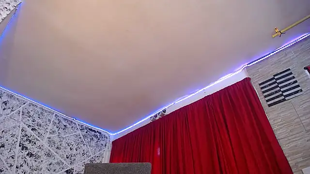 Snapshot of hornytsblonde chatting on 09/22/25, 01:35 hornytsblonde online show from 09/22/25, 01:35