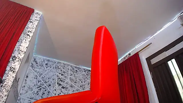 Snapshot of hornytsblonde chatting on 10/18/25, 03:02 hornytsblonde online show from 10/18/25, 03:02