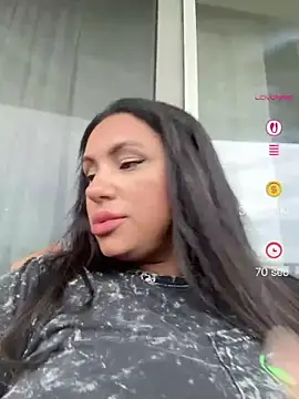 Snapshot of MeghanXO chatting on 07/04/26, 02:23 MeghanXO online show from 07/04/26, 02:23