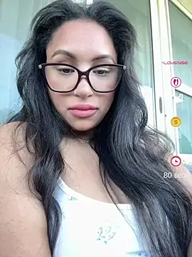 Snapshot of MeghanXO chatting on 07/08/26, 01:37 MeghanXO online show from 07/08/26, 01:37