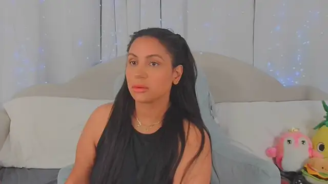 Snapshot of MeghanXO chatting on 07/11/26, 01:58 MeghanXO online show from 07/11/26, 01:58