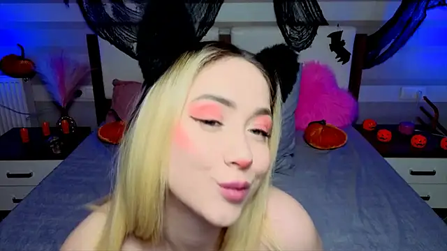 AriaSugar online show from 11/03/25, 05:42