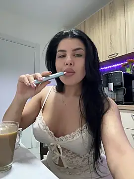 Snapshot of Scarlett-Dream chatting on 04/01/26, 05:19 Scarlett-Dream online show from 04/01/26, 05:19