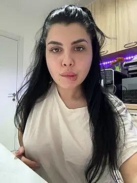 Snapshot of Scarlett-Dream chatting on 04/02/26, 05:49 Scarlett-Dream online show from 04/02/26, 05:49