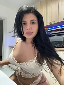 Snapshot of Scarlett-Dream chatting on 04/29/26, 06:17 Scarlett-Dream online show from 04/29/26, 06:17