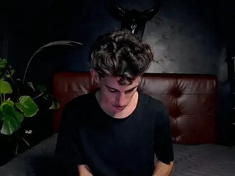 DanielCrush1 online show from 10/29/25, 11:01