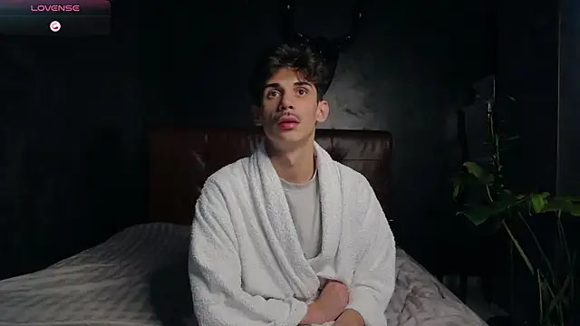 DanielCrush1 online show from 11/16/25, 01:39