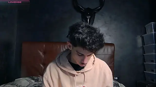 DanielCrush1 online show from 02/07/26, 07:45