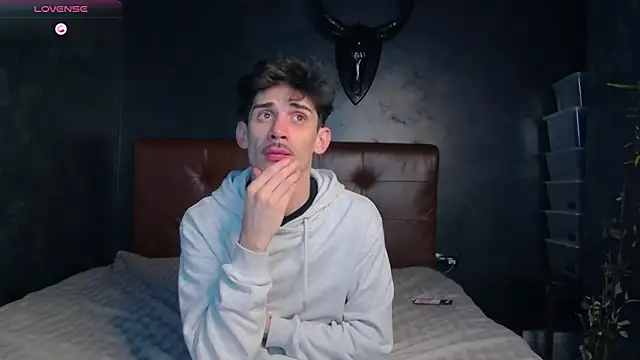 DanielCrush1 online show from 03/19/26, 01:09