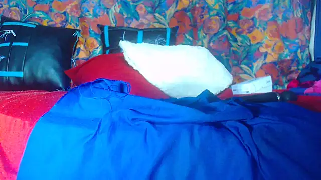 Queenofthenightx online show from 03/13/25, 10:21