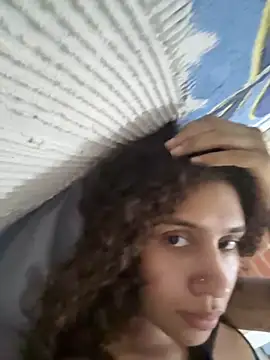 Snapshot of stormyy_ chatting on 10/26/25, 10:25 stormyy online show from 10/26/25, 10:25