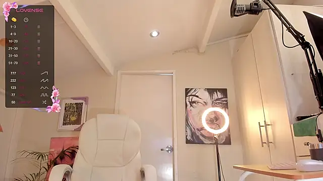 Snapshot of catalinasaiz chatting on 01/13/25, 02:00 catalinasaiz online show from 01/13/25, 02:00